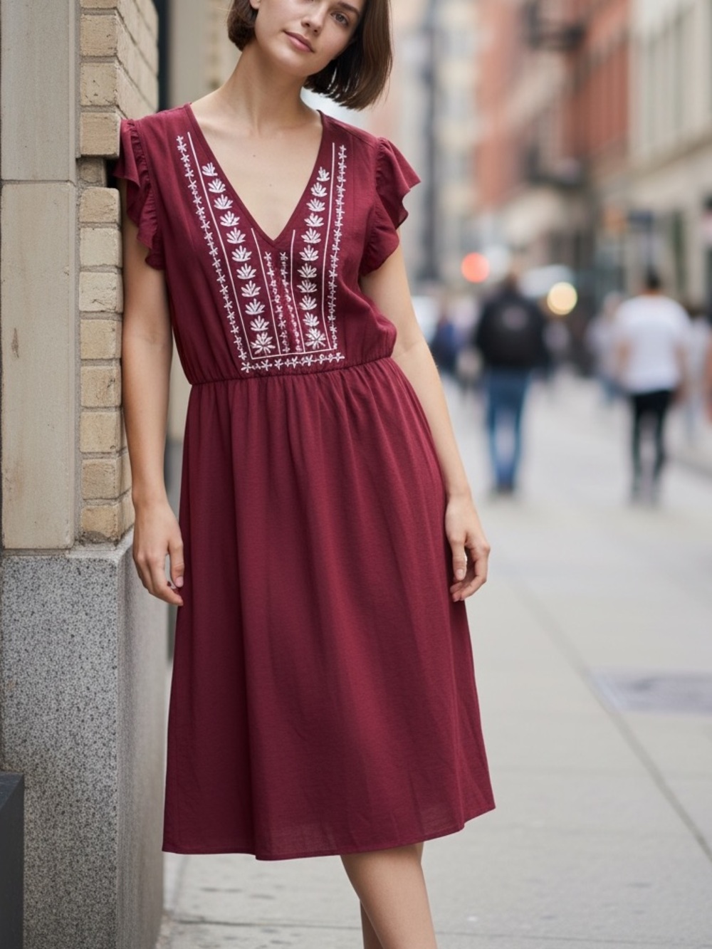Bloomchic 14/16 Women's V-Neck Embroidered Midi Dress in Burgundy flutter sleeve